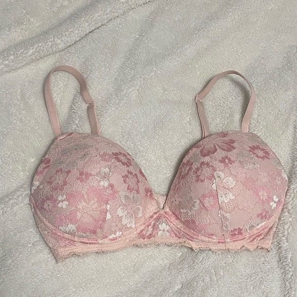 Victoria's Secret Other - Victoria's Secret Blush Floral Lace Maternity Bra